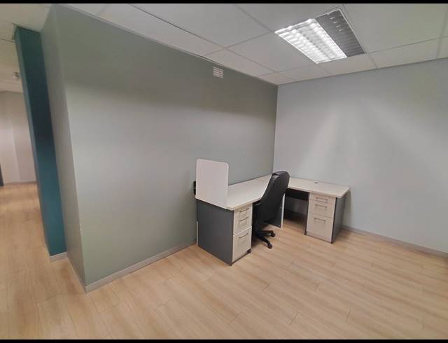 229M² OFFICE TO LET IN MAGALIESSIG